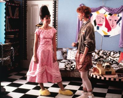 Annie Potts — photo 2 in the Signet library