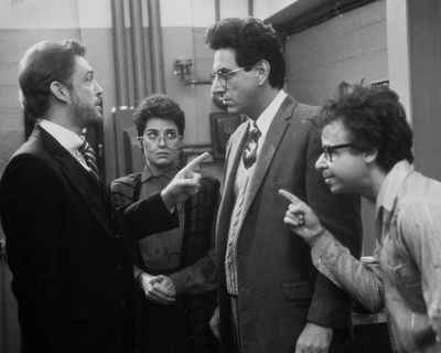 Annie Potts — photo 17 in the Signet library