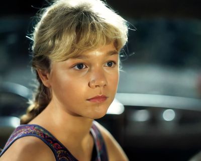 Ariana Richards — photo 11 in the Signet library