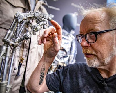 Adam Savage — photo 7 in the Signet library