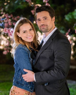 Brett Dalton — photo 22 in the Signet library