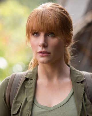 Bryce Dallas Howard — photo 20 in the Signet library