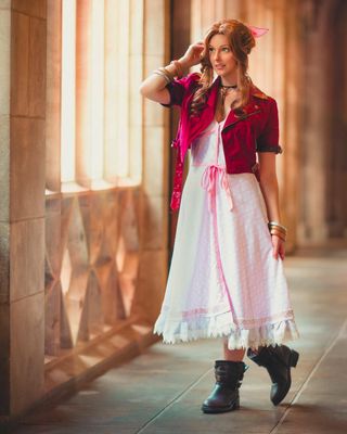 Briana White — photo 11 in the Signet library