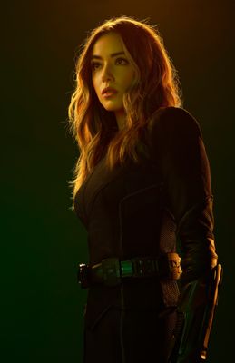 Chloe Bennet — photo 18 in the Signet library