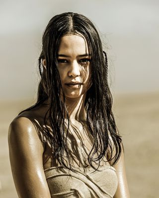 Courtney Eaton — photo 16 in the Signet library