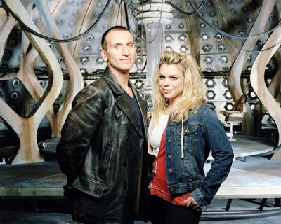 Christopher Eccleston — photo 11 in the Signet library