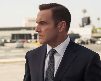 Clark Gregg — photo 22 in the Signet library