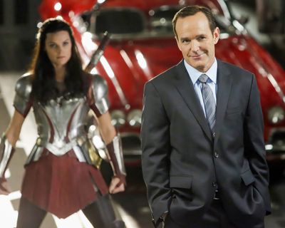 Clark Gregg — photo 24 in the Signet library
