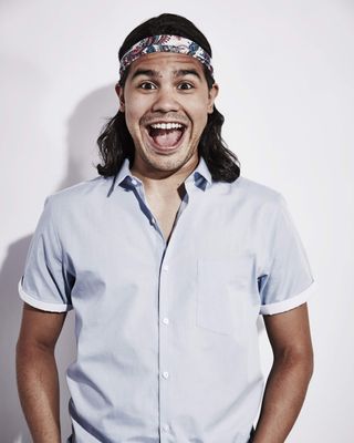 Carlos Valdes — photo 5 in the Signet library