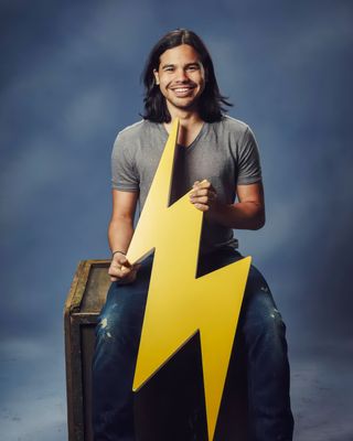 Carlos Valdes — photo 6 in the Signet library