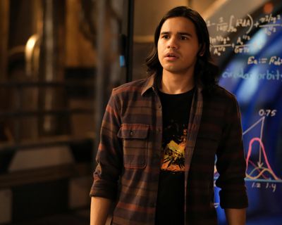 Carlos Valdes — photo 19 in the Signet library