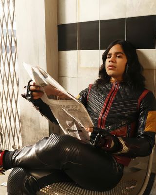 Carlos Valdes — photo 20 in the Signet library