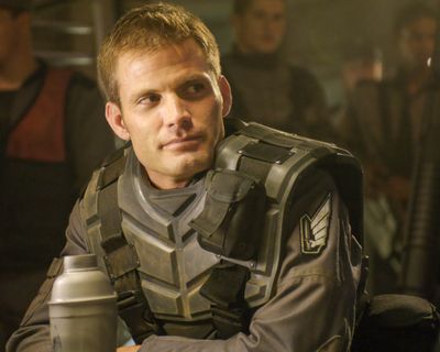 Casper Van Dien — photo 5 in the Signet library