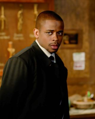Dulé Hill — photo 15 in the Signet library