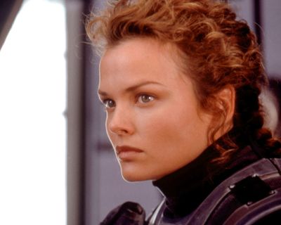 Dina Meyer — photo 3 in the Signet library