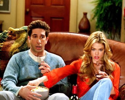 Denise Richards — photo 1 in the Signet library
