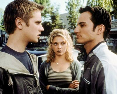 Devon Sawa — photo 7 in the Signet library