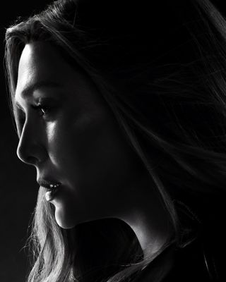 Elizabeth Olsen — photo 4 in the Signet library