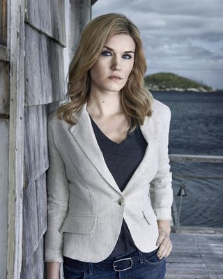 Emily Rose — photo 10 in the Signet library
