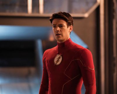Grant Gustin — photo 9 in the Signet library