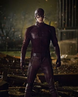Grant Gustin — photo 10 in the Signet library