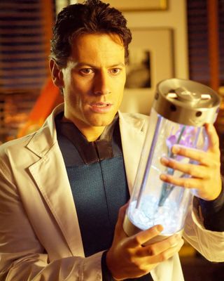 Ioan Gruffudd — photo 5 in the Signet library