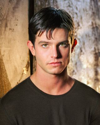 Jason Behr — photo 1 in the Signet library