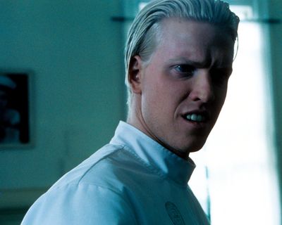 Jake Busey — photo 2 in the Signet library