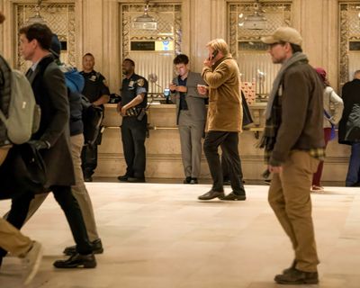 Jake Busey — photo 14 in the Signet library