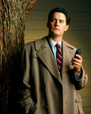 Kyle MacLachlan — photo 17 in the Signet library