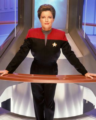 Kate Mulgrew — photo 4 in the Signet library
