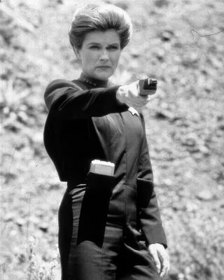 Kate Mulgrew — photo 5 in the Signet library