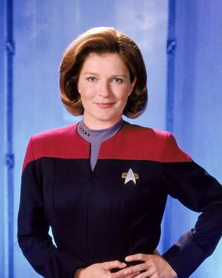 Kate Mulgrew — photo 6 in the Signet library