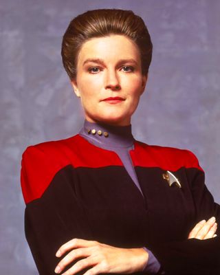 Kate Mulgrew — photo 10 in the Signet library