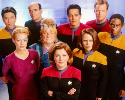 Kate Mulgrew — photo 11 in the Signet library