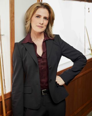 Kirsten Nelson — photo 5 in the Signet library