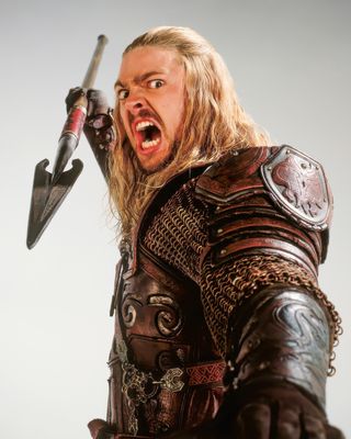 Karl Urban — photo 9 in the Signet library
