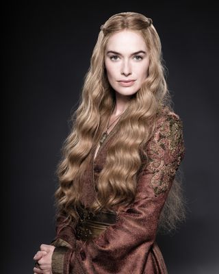 Lena Headey — photo 17 in the Signet library
