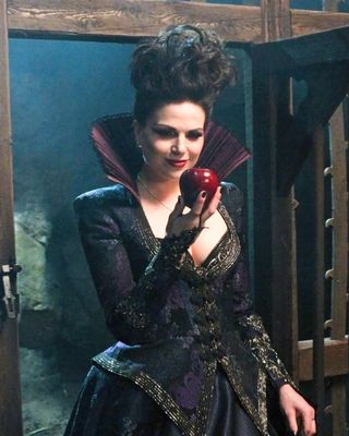 Lana Parrilla — photo 3 in the Signet library