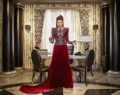 Lana Parrilla — photo 9 in the Signet library