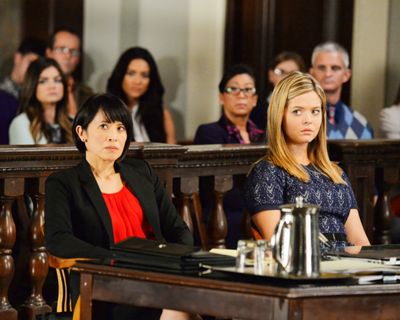 Lauren Tom — photo 4 in the Signet library