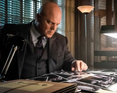 Michael Chiklis — photo 11 in the Signet library
