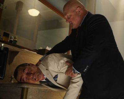 Michael Chiklis — photo 12 in the Signet library