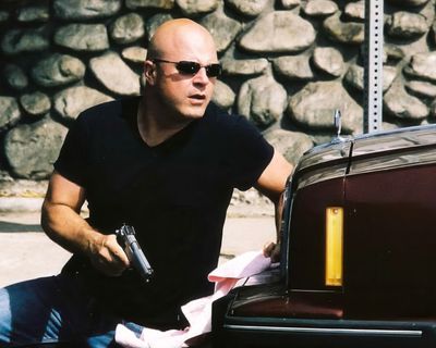 Michael Chiklis — photo 21 in the Signet library