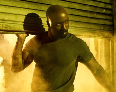 Mike Colter — photo 2 in the Signet library