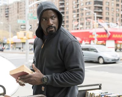 Mike Colter — photo 20 in the Signet library