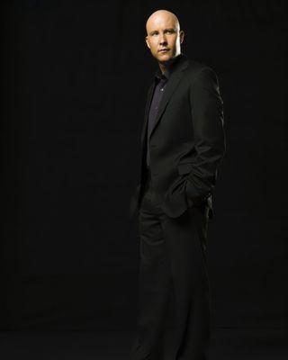 Michael Rosenbaum — photo 12 in the Signet library