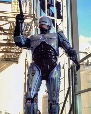 Peter Weller — photo 4 in the Signet library
