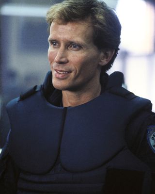 Peter Weller — photo 8 in the Signet library