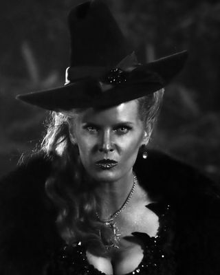Rebecca Mader — photo 16 in the Signet library